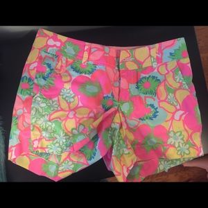 Lilly Pulitzer Callahan shorts Sz 2 VGUC